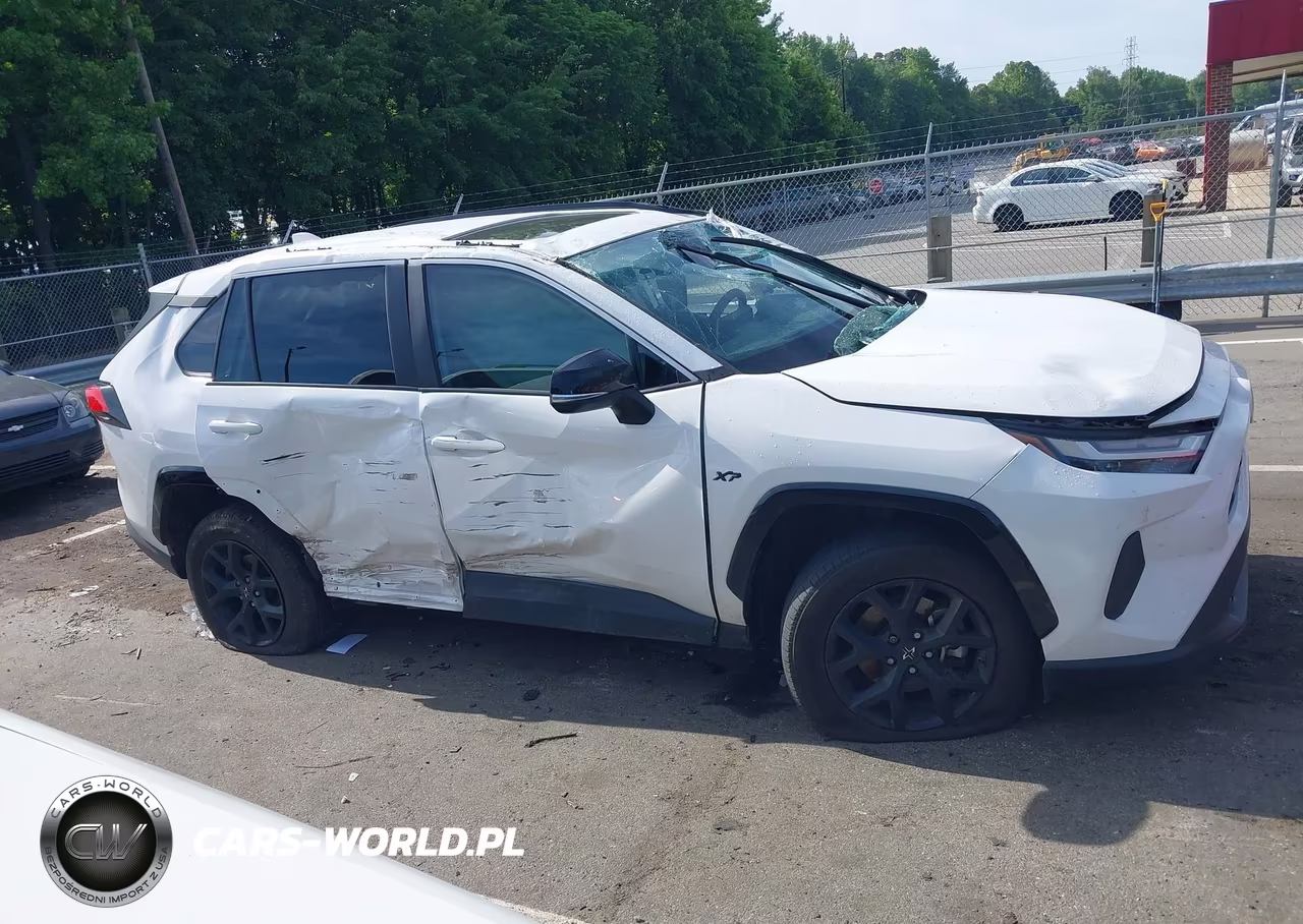 2023 Toyota Rav4 Xle VIN:2T3W1RFV2PC243377 - 13
