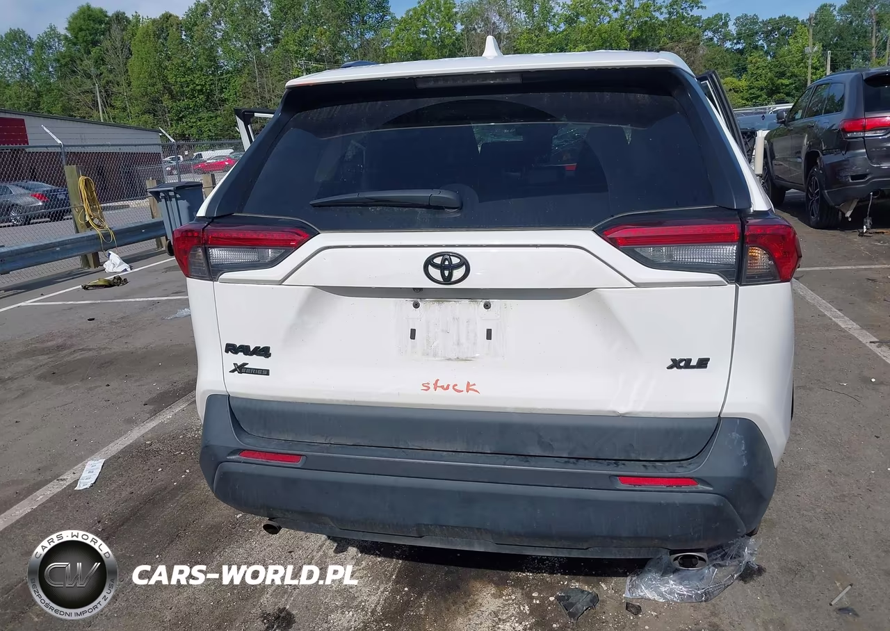 2023 Toyota Rav4 Xle VIN:2T3W1RFV2PC243377 - 16