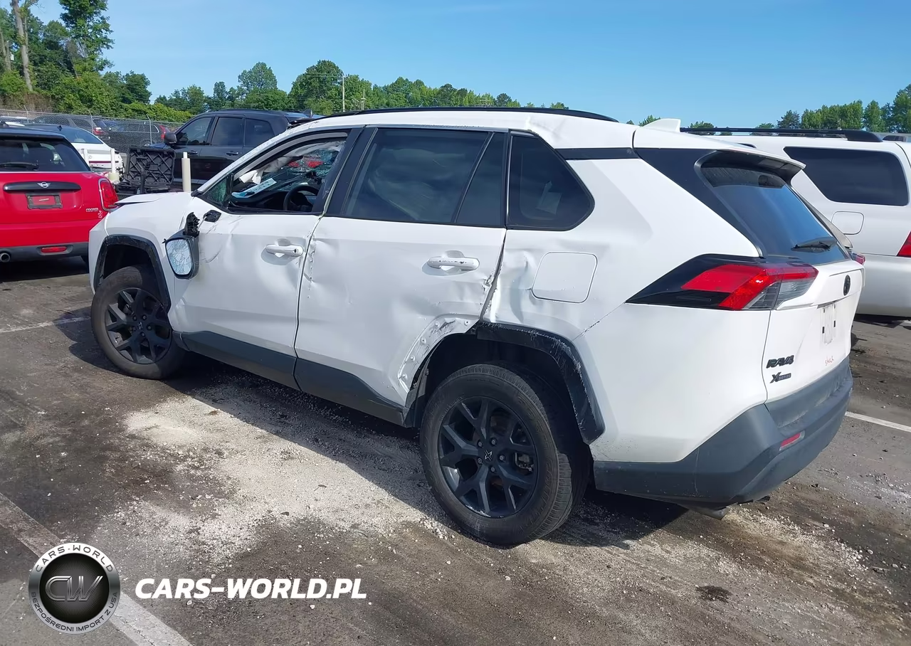 2023 Toyota Rav4 Xle VIN:2T3W1RFV2PC243377 - 3