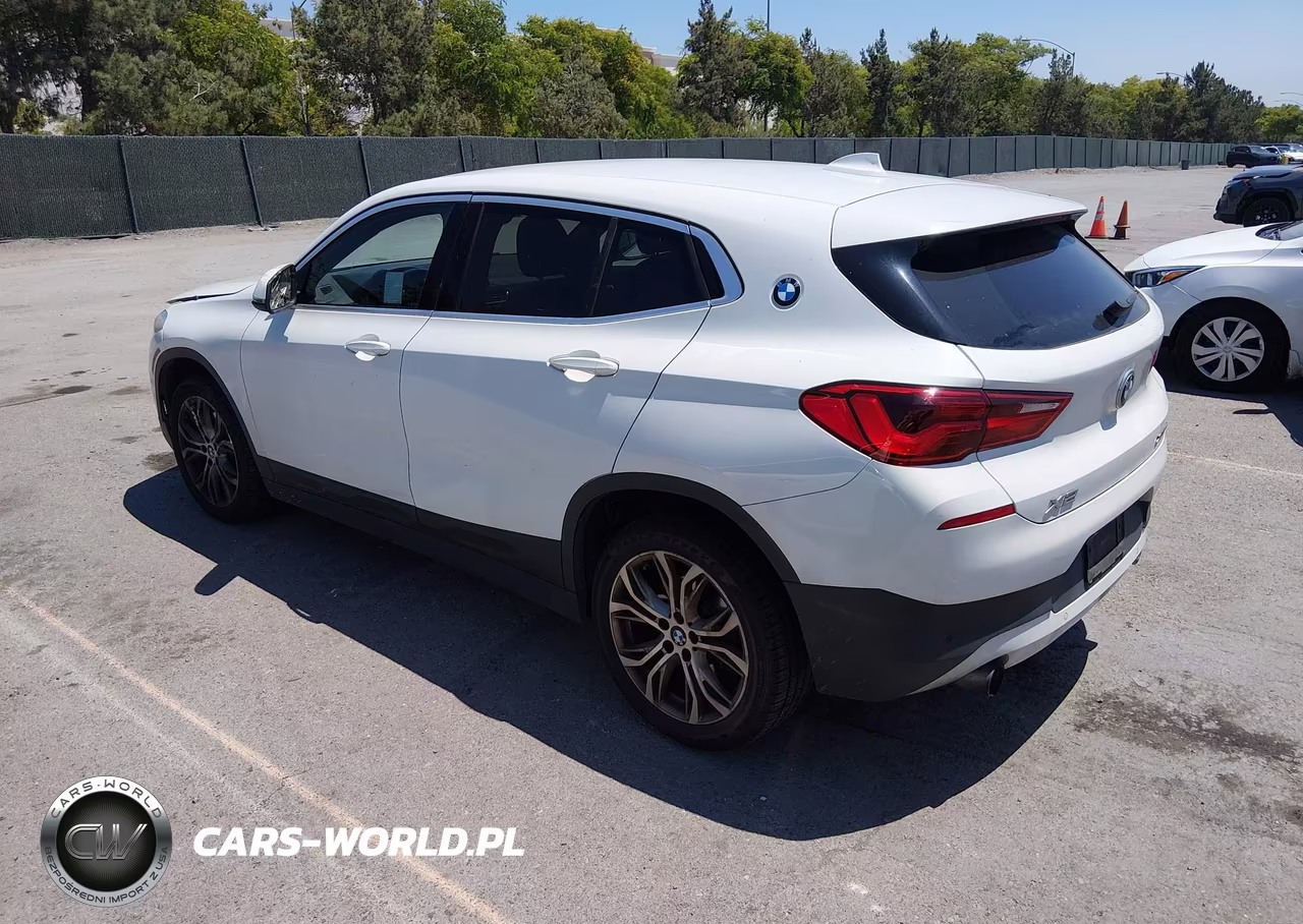 2018 BMW X2 xDrive28I VIN:WBXYJ5C37JEF75001 - 3