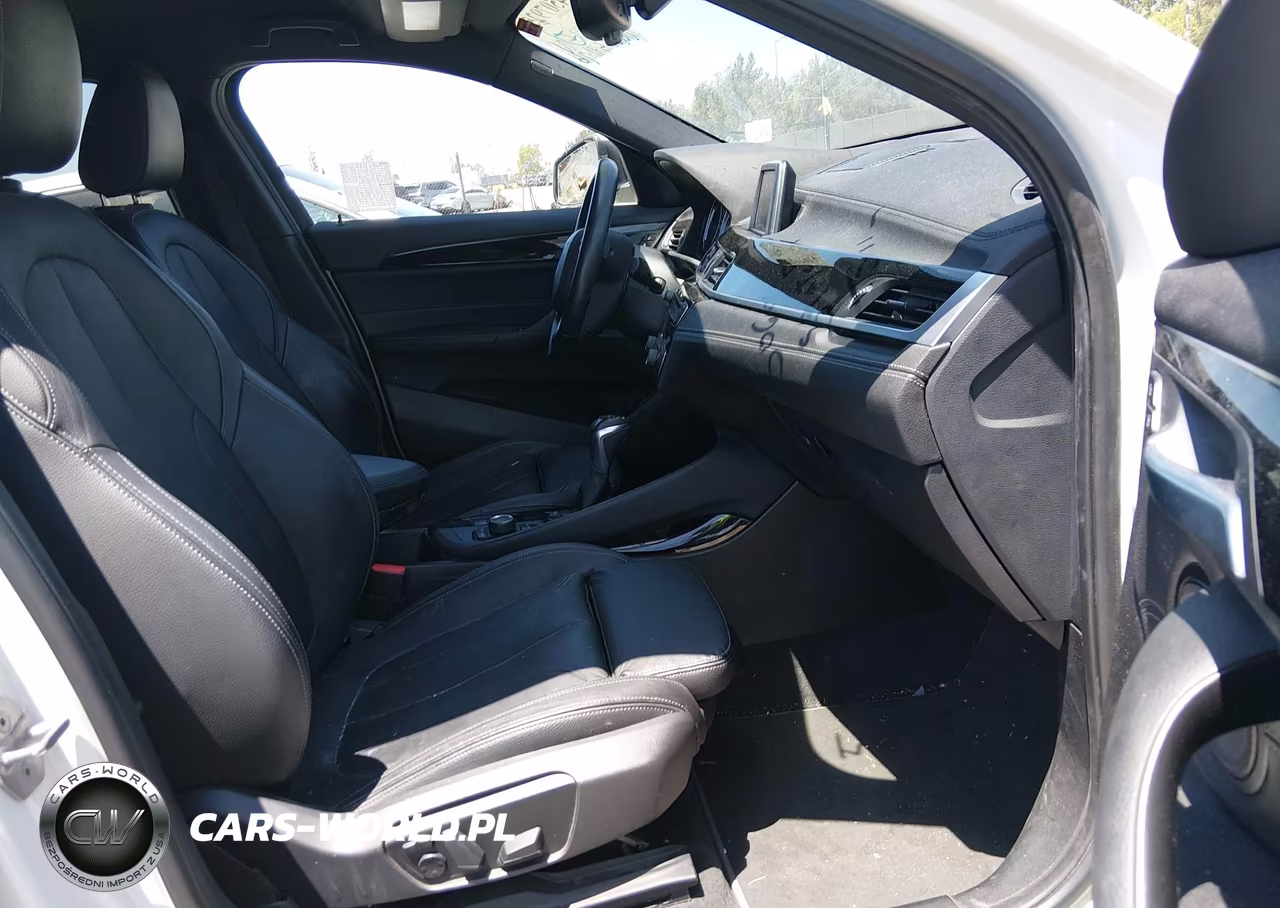 2018 BMW X2 xDrive28I VIN:WBXYJ5C37JEF75001 - 5
