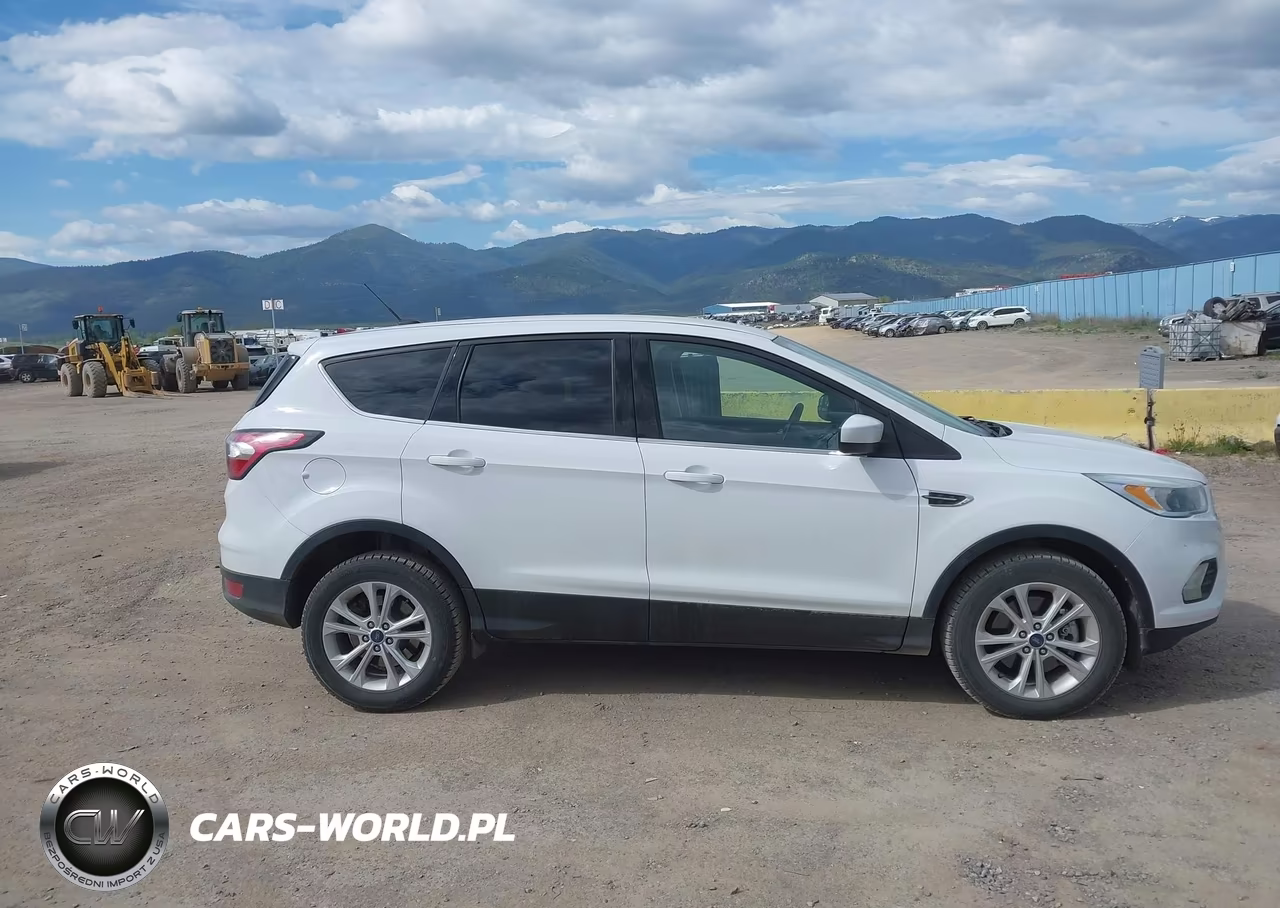 2017 Ford Escape Se VIN:1FMCU9GD2HUA69836 - 14