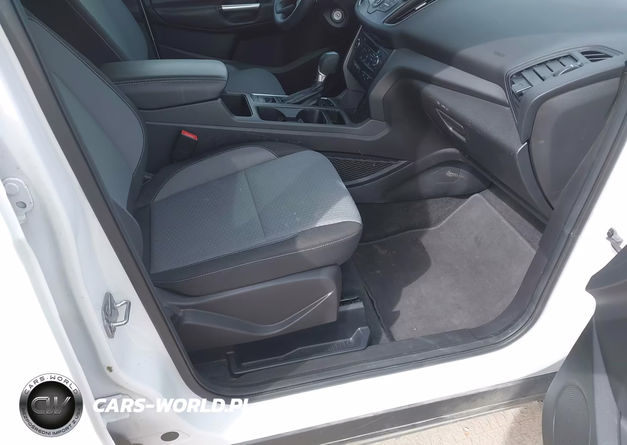 2017 Ford Escape Se VIN:1FMCU9GD2HUA69836 - 5