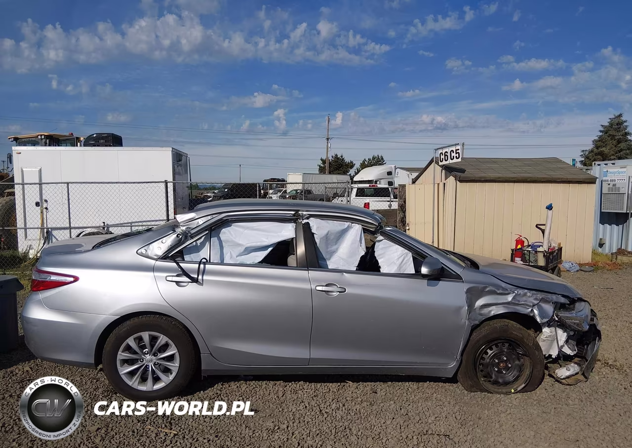 2016 Toyota Camry Le VIN:4T1BF1FK3GU185732 - 14