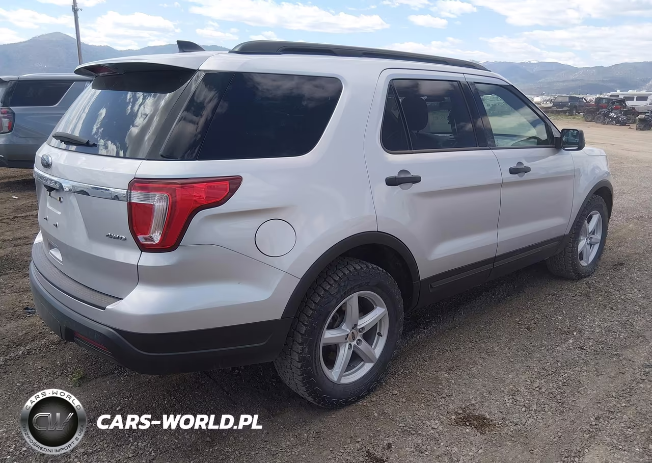 2018 Ford Explorer VIN:1FM5K8B83JGC45185 - 4