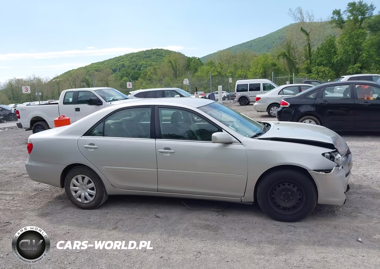 2005 Toyota Camry Le VIN:4T1BE30K35U414334 - 13