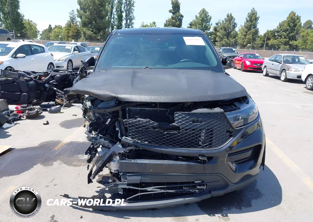 2023 Ford Police Interceptor Utility VIN:1FM5K8AB2PGB37954 - 13