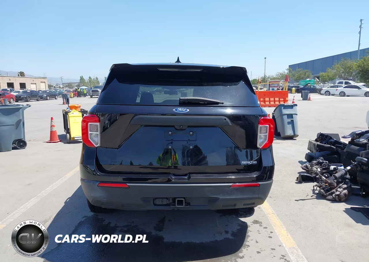 2023 Ford Police Interceptor Utility VIN:1FM5K8AB2PGB37954 - 17