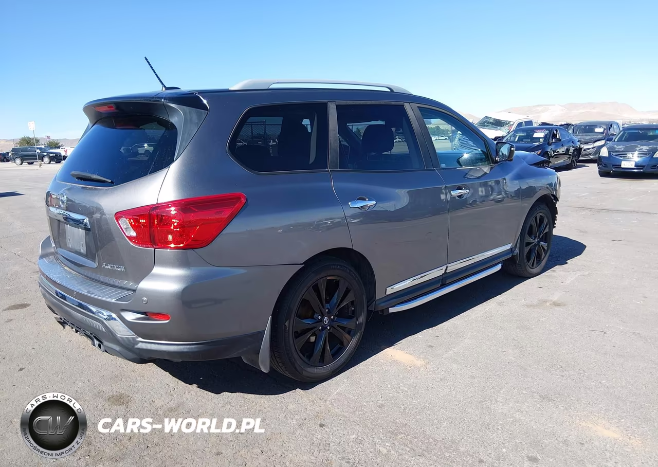 2017 Nissan Pathfinder Platinum VIN:5N1DR2MN8HC677280 - 4