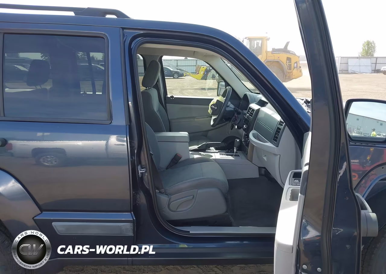 2008 Jeep Liberty Sport VIN:1J8GN28K08W285768 - 5