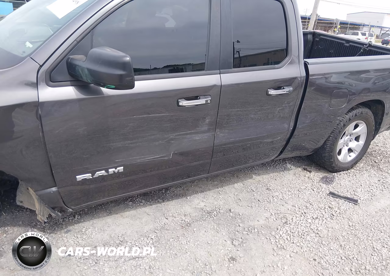 2020 Ram 1500 Big Horn 4X4 6'4 Box VIN:1C6SRFBT0LN190325 - 18