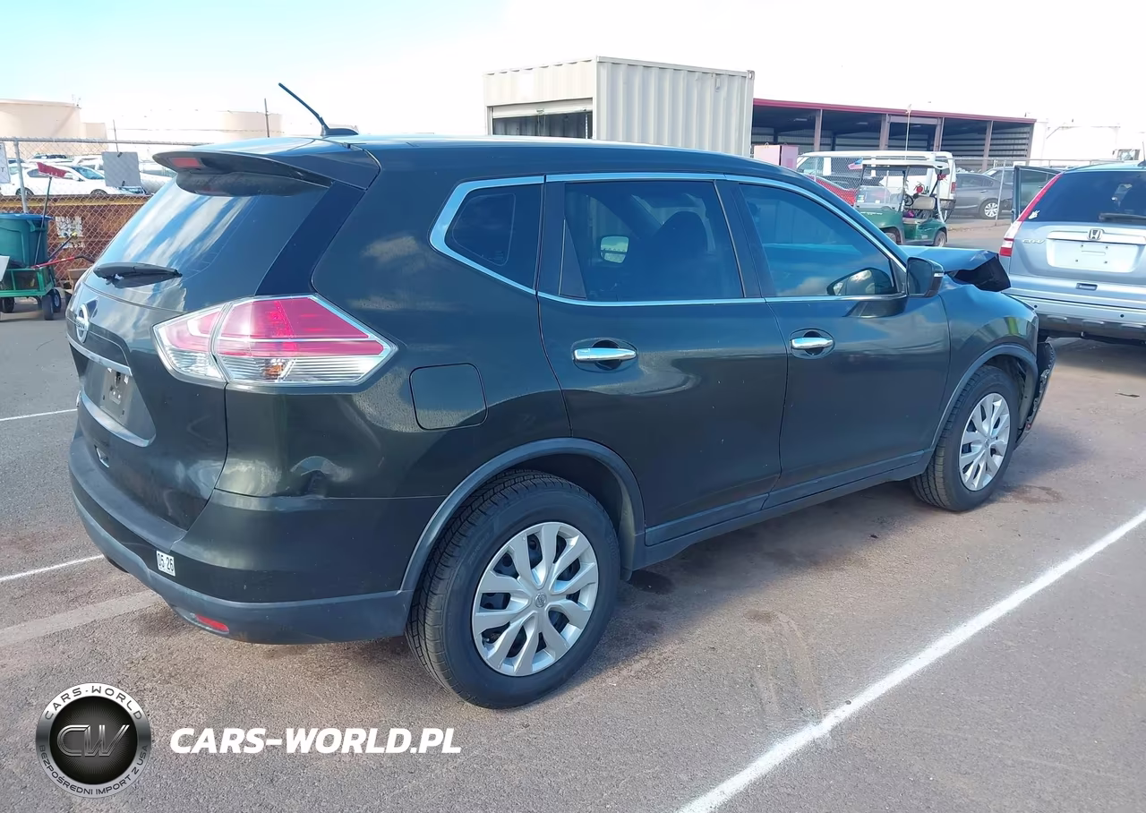 2015 Nissan Rogue S VIN:5N1AT2MTXFC873074 - 4