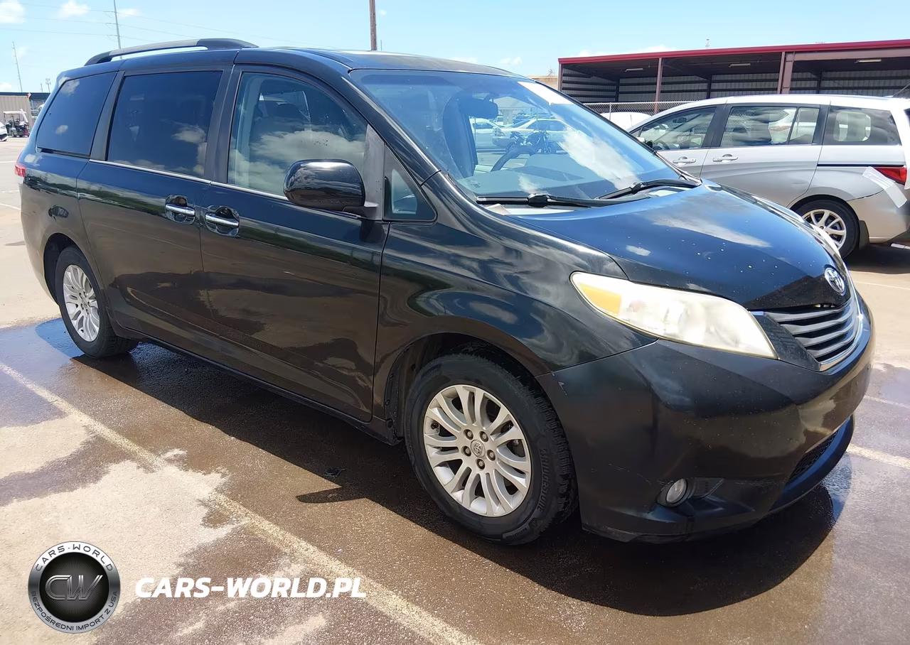 2013 Toyota Sienna Xle V6 7 Passenger Auto Access Seat-Xle V6 8 Passenger – zdjęcie 1 z 16