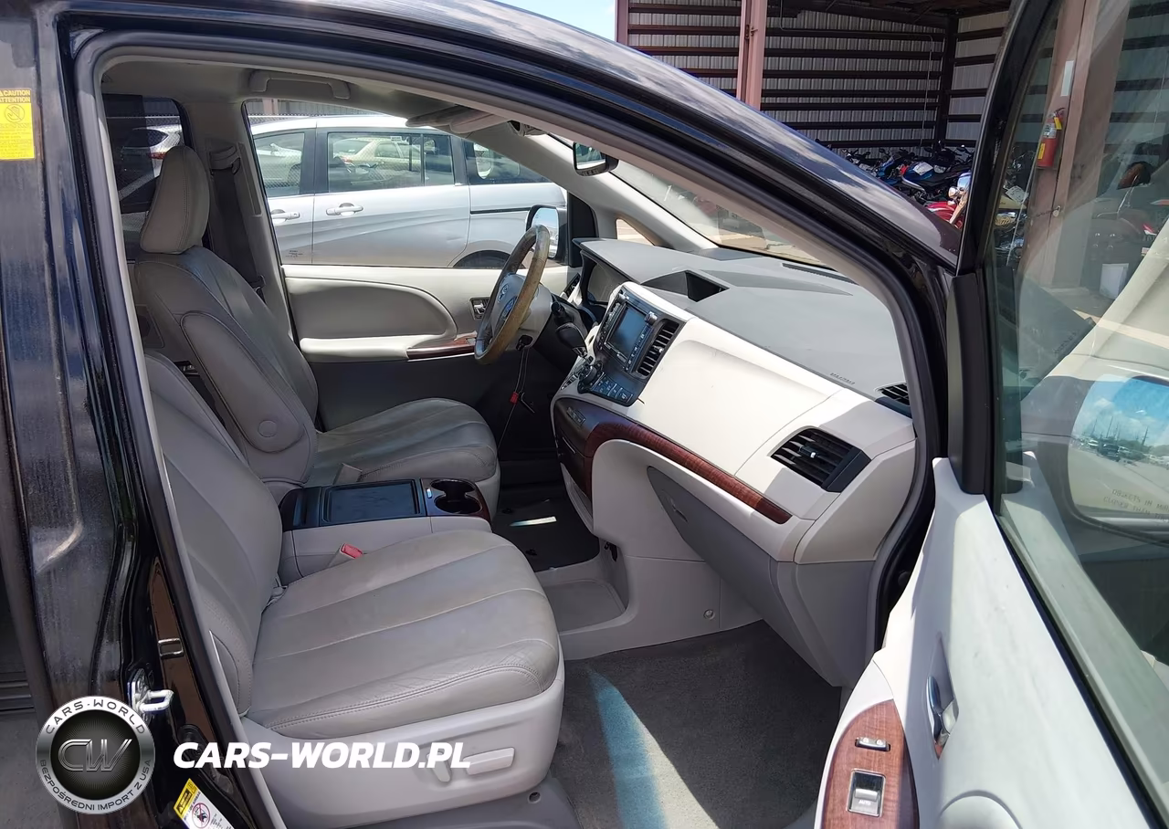 2013 Toyota Sienna Xle V6 7 Passenger Auto Access Seat-Xle V6 8 Passenger VIN:5TDYK3DC9DS350510 - 5