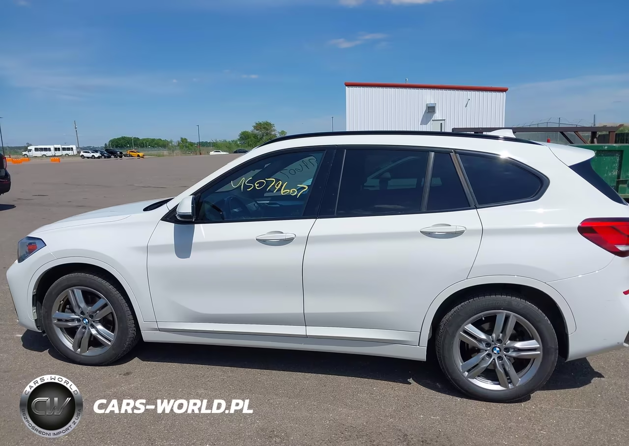 2021 BMW X1 xDrive28I VIN:WBXJG9C00M5T31785 - 14
