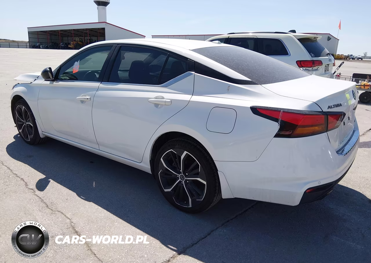 2023 Nissan Altima Sr Intelligent Awd VIN:1N4BL4CW9PN359552 - 3