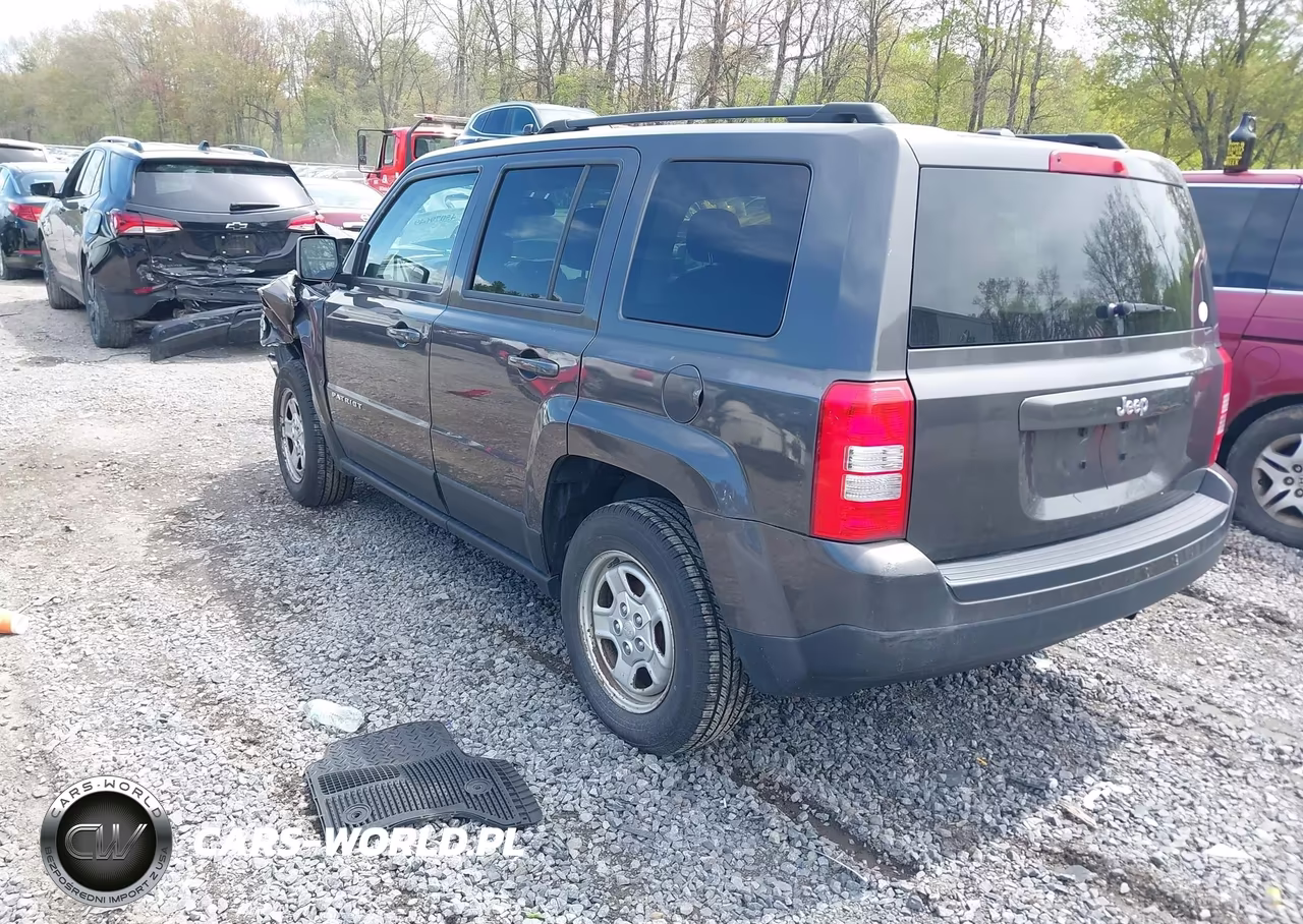 2016 Jeep Patriot Sport VIN:1C4NJPBA7GD742450 - 3