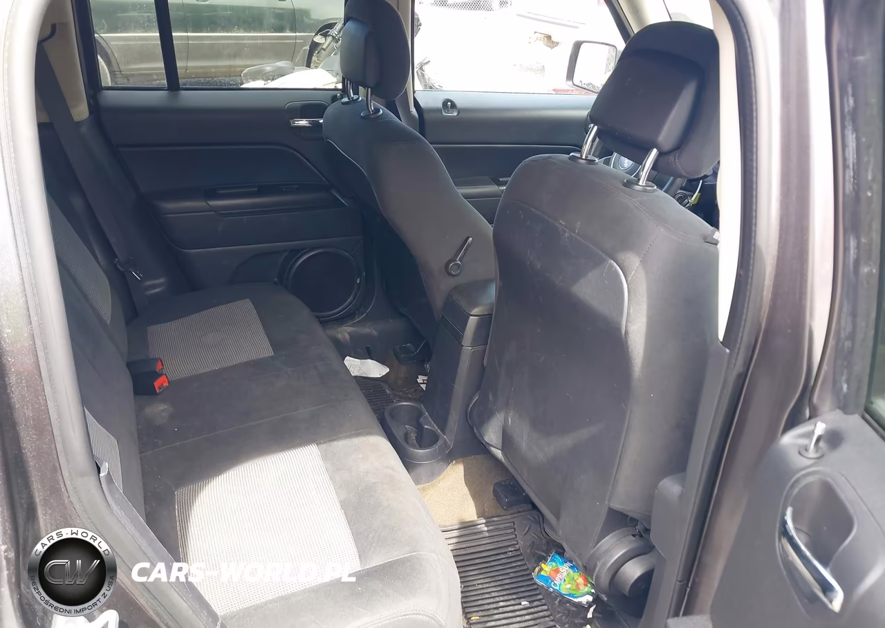 2016 Jeep Patriot Sport VIN:1C4NJPBA7GD742450 - 8