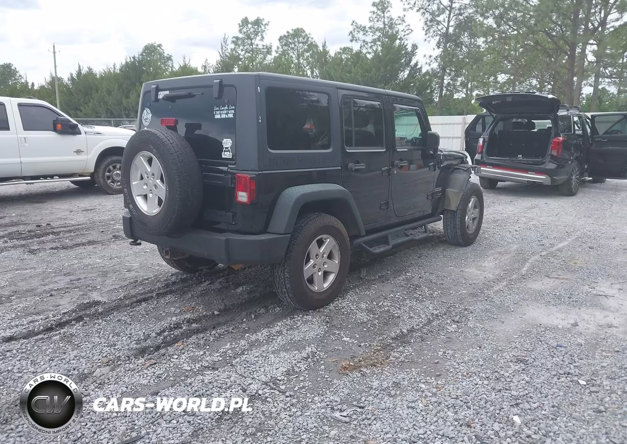 2012 Jeep Wrangler Unlimited Sport VIN:1C4BJWDG5CL222522 - 4