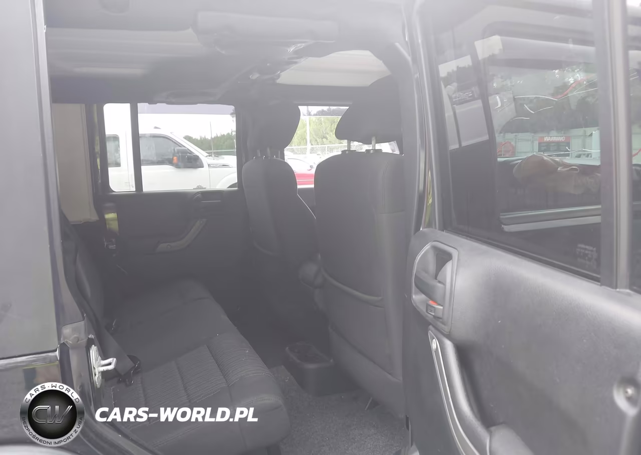 2012 Jeep Wrangler Unlimited Sport VIN:1C4BJWDG5CL222522 - 8