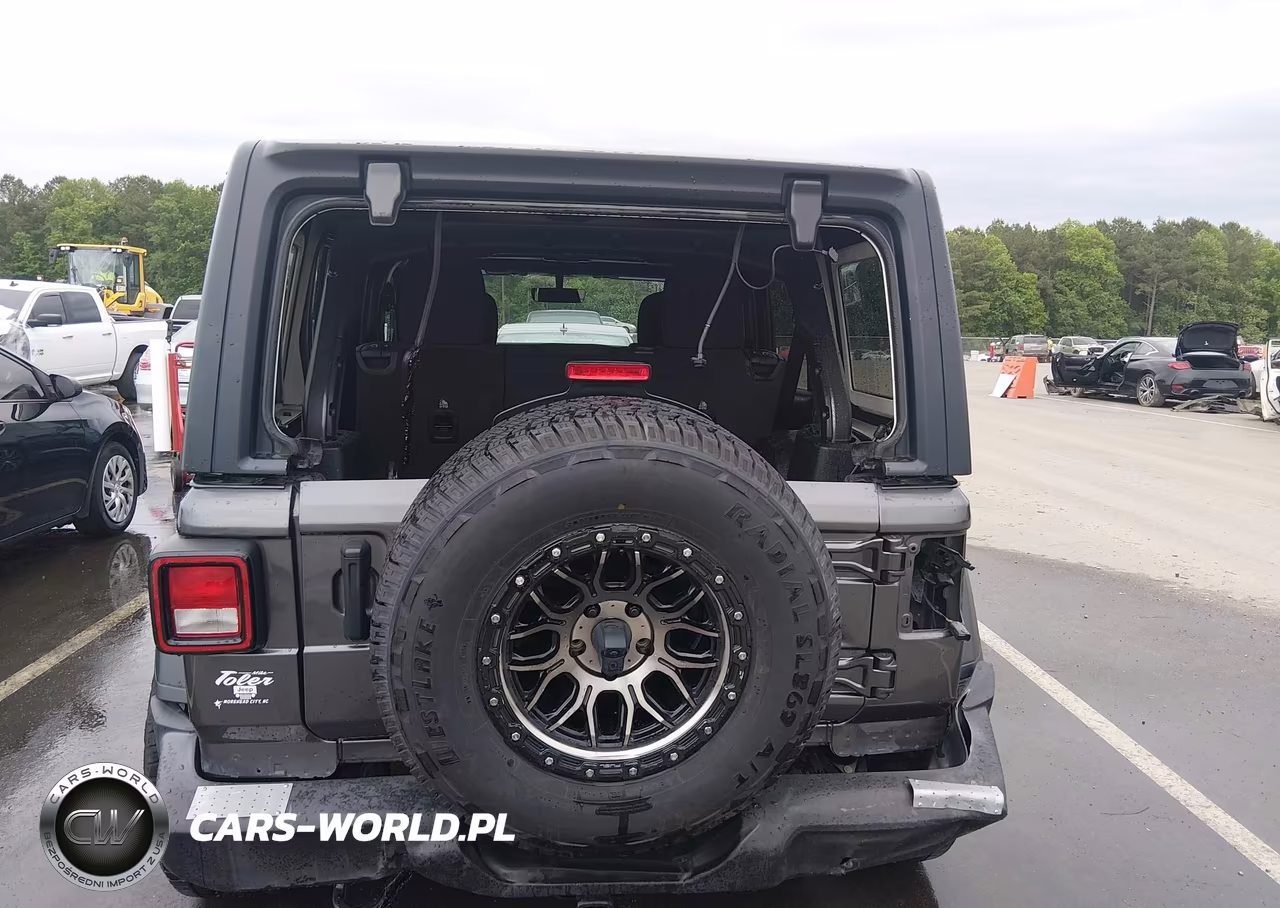 2021 Jeep Wrangler Unlimited Sport Altitude 4X4 VIN:1C4HJXDN2MW803491 - 16