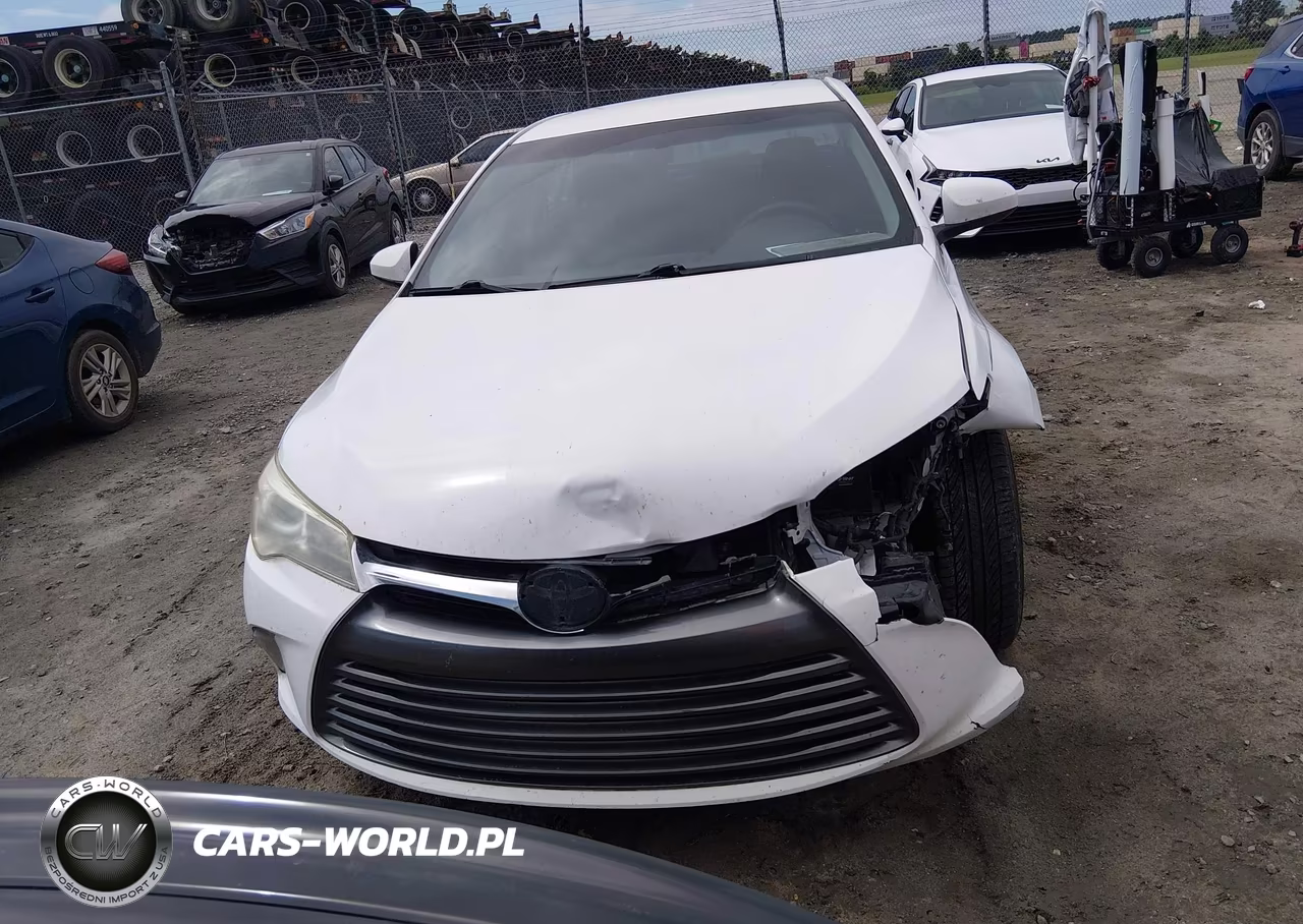 2016 Toyota Camry Le VIN:4T1BF1FK6GU267017 - 13