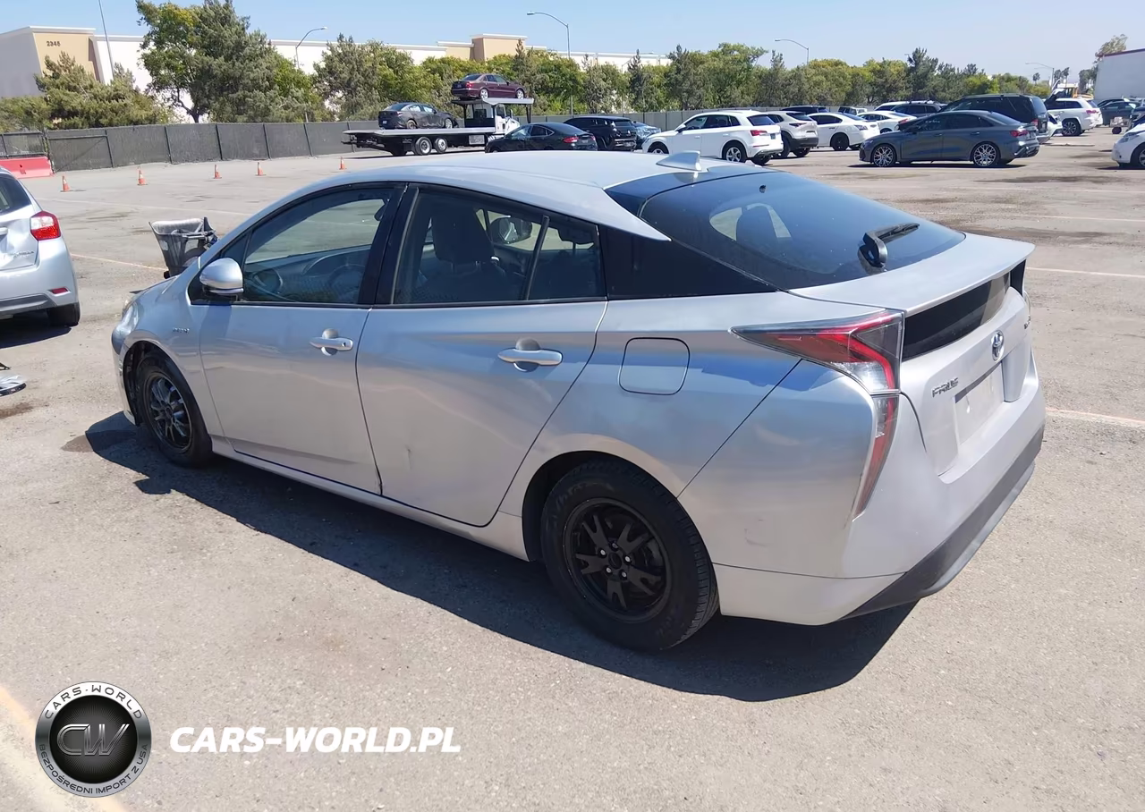 2016 Toyota Prius Four VIN:JTDKARFU7G3015611 - 3