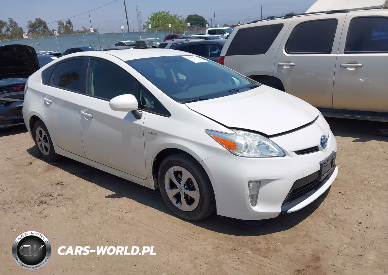 2015 Toyota Prius Two – zdjęcie 1 z 15