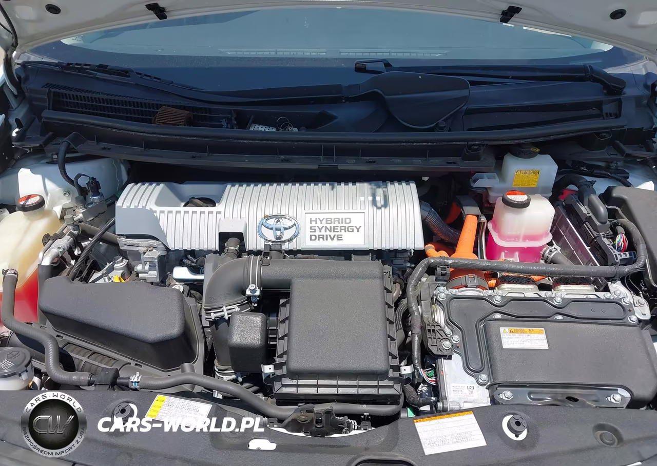 2015 Toyota Prius Two VIN:JTDKN3DU8F2003931 - 10