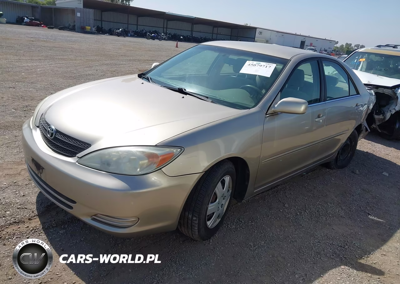 2002 Toyota Camry Le VIN:JTDBE32K520047702 - 2