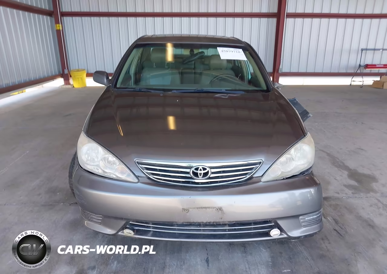 2005 Toyota Camry Xle VIN:4T1BE30K75U600653 - 12