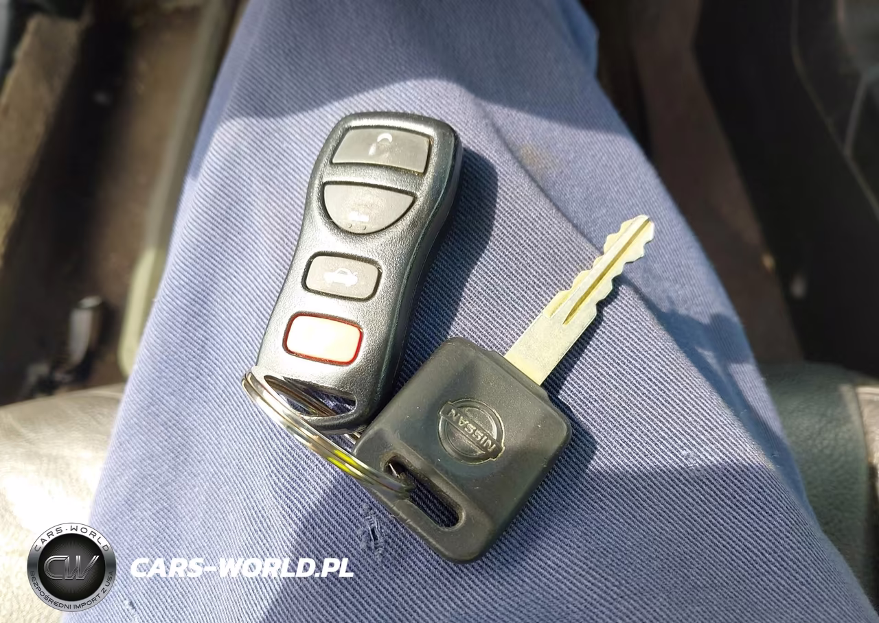 2002 Nissan Altima 2.5 S VIN:1N4AL11D42C712635 - 11