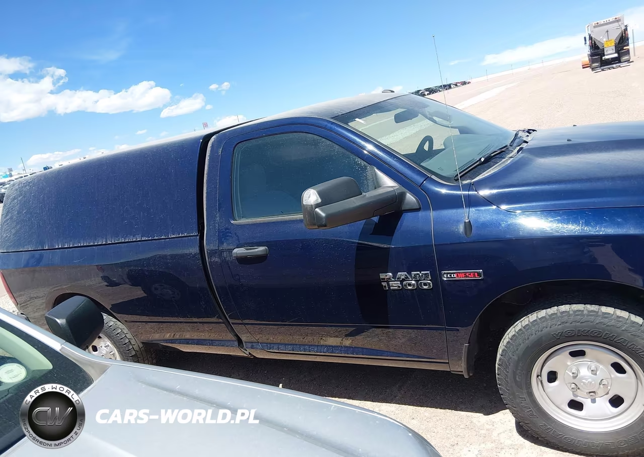 2018 Ram 1500 Tradesman 4X4 8' Box VIN:3C6JR7DM3JG318179 - 19