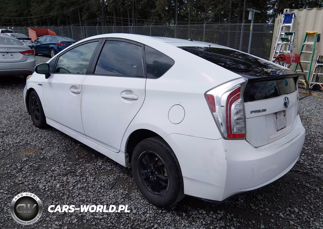 2012 Toyota Prius Two VIN:JTDKN3DU6C5400953 - 3