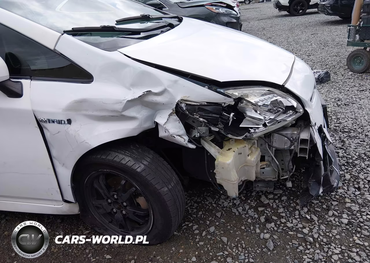 2012 Toyota Prius Two VIN:JTDKN3DU6C5400953 - 6