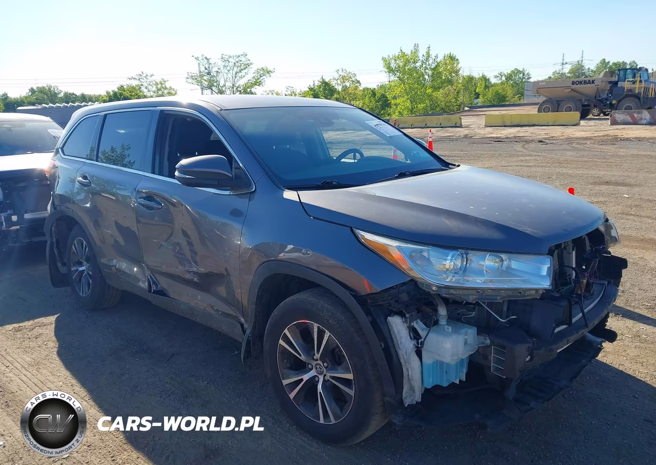 2019 Toyota Highlander Le VIN:5TDBZRFH7KS723134 - 6