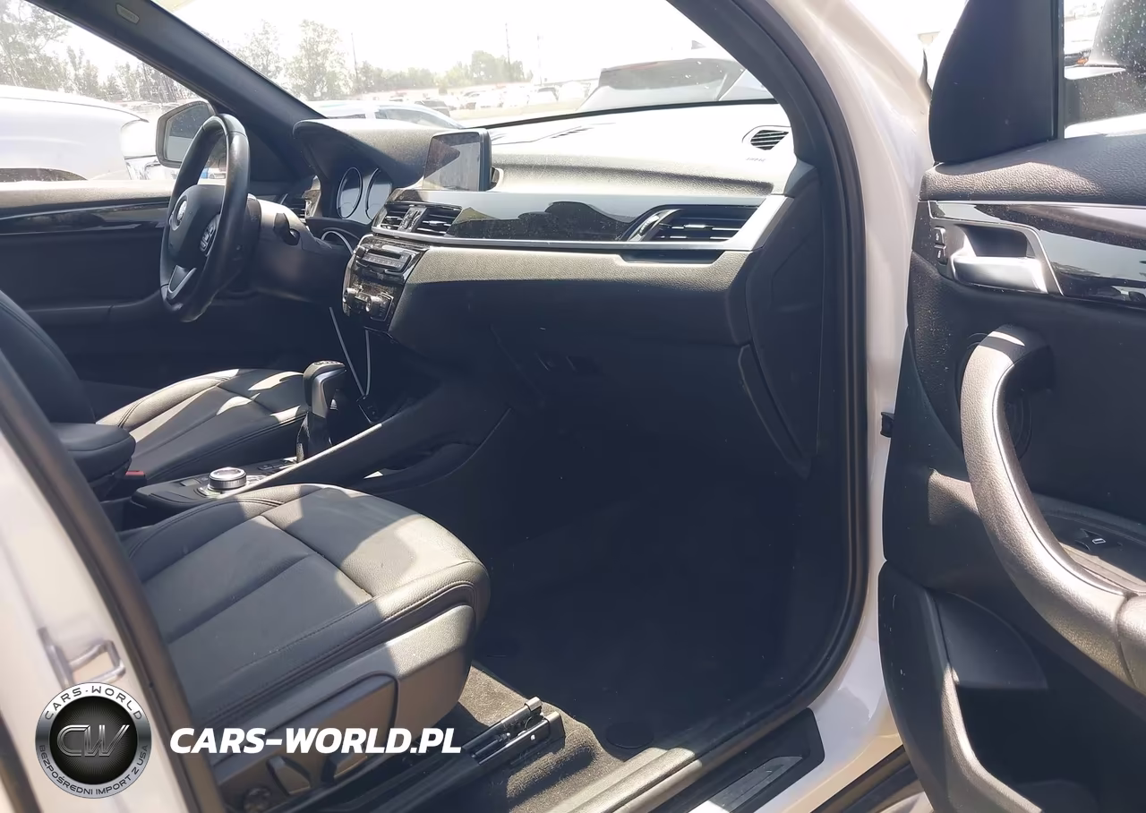 2019 BMW X1 xDrive28I VIN:WBXHT3C58K3H35433 - 5