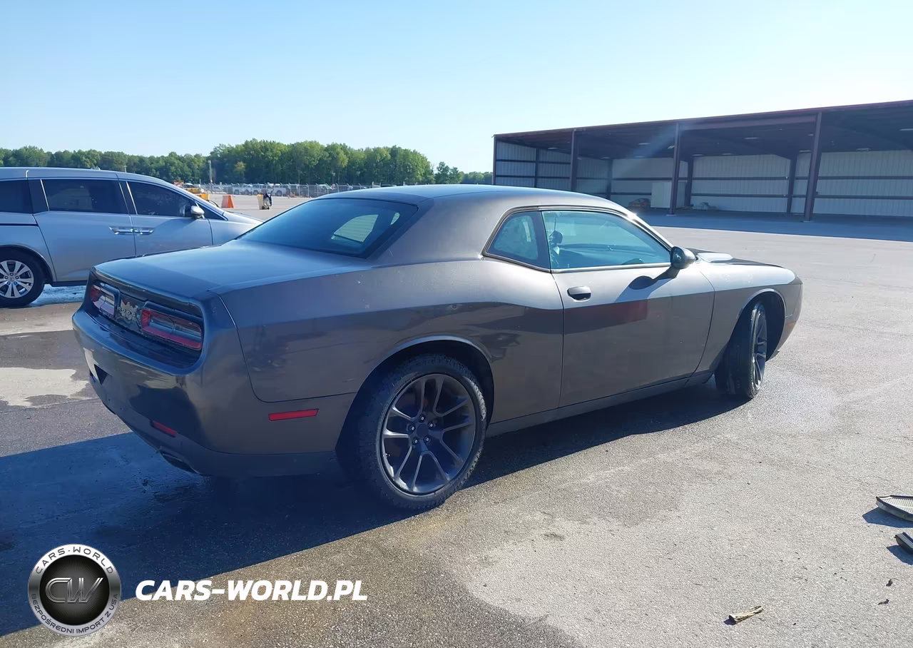 2016 Dodge Challenger Sxt VIN:2C3CDZAG9GH131617 - 4