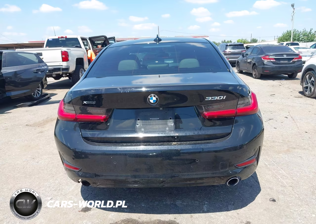2020 BMW 330I xDrive VIN:3MW5R7J03L8B13435 - 16