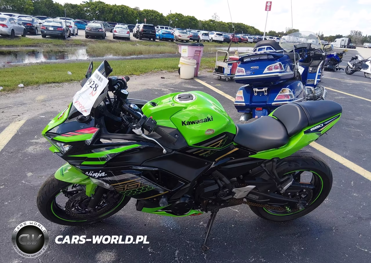 2020 Kawasaki Ex650 M VIN:ML5EXEM1XLDA08411 - 13