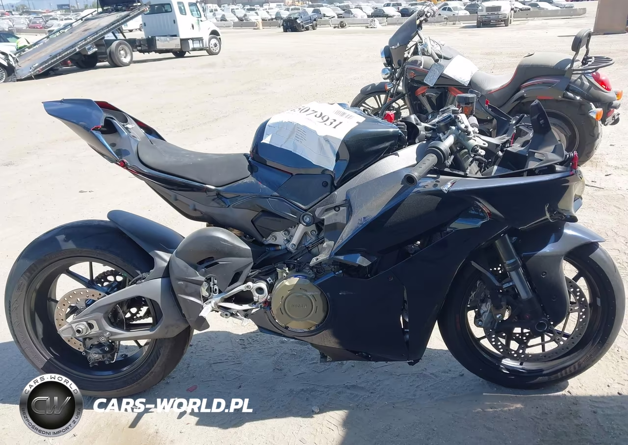 2025 Ducati Panigale V4-V4S VIN:ZDMDAG6W9SB002179 - 15