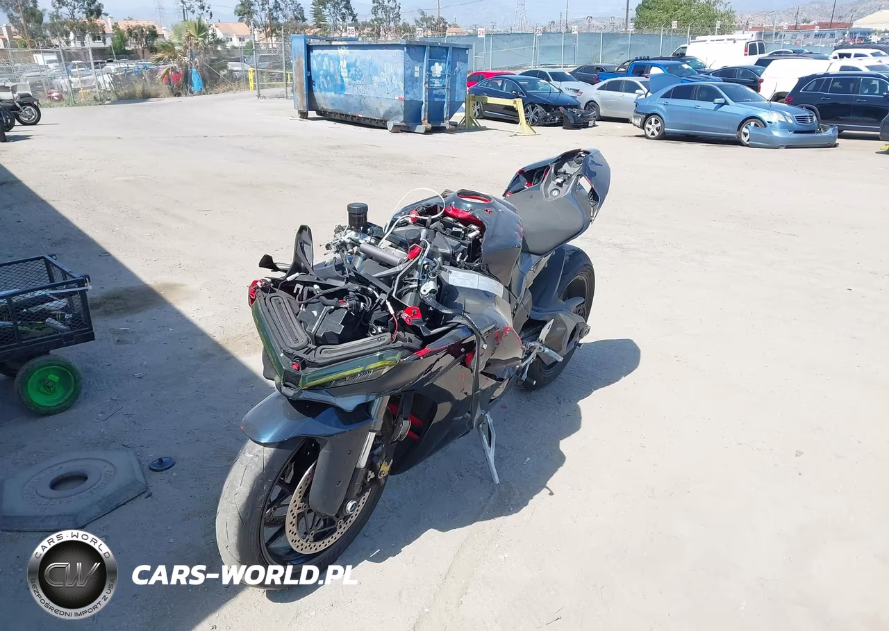 2025 Ducati Panigale V4-V4S VIN:ZDMDAG6W9SB002179 - 2