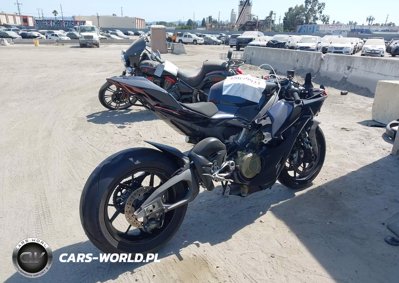 2025 Ducati Panigale V4-V4S VIN:ZDMDAG6W9SB002179 - 4