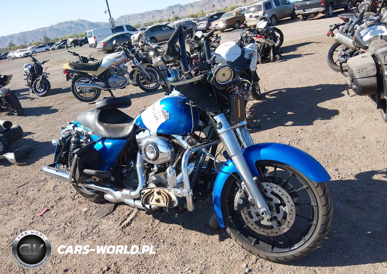 2010 Harley-Davidson Flhx