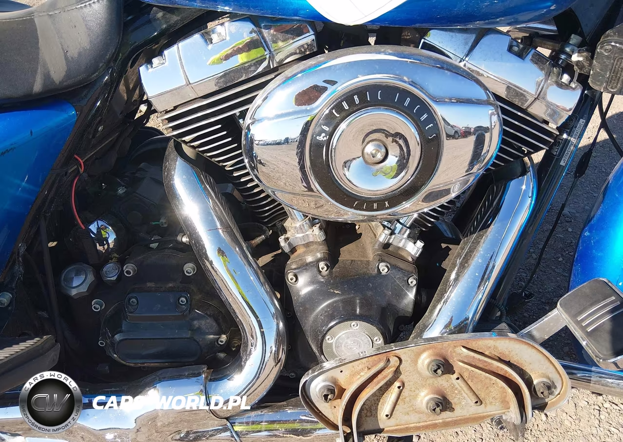 2010 Harley-Davidson Flhx VIN:1HD1KB433AB634924 - 8