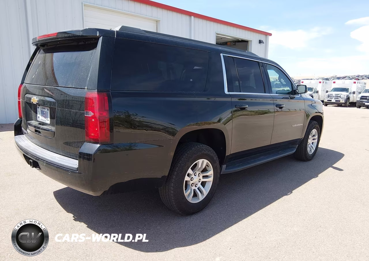 2017 Chevrolet Suburban Ls VIN:1GNSKGECXHR243974 - 4