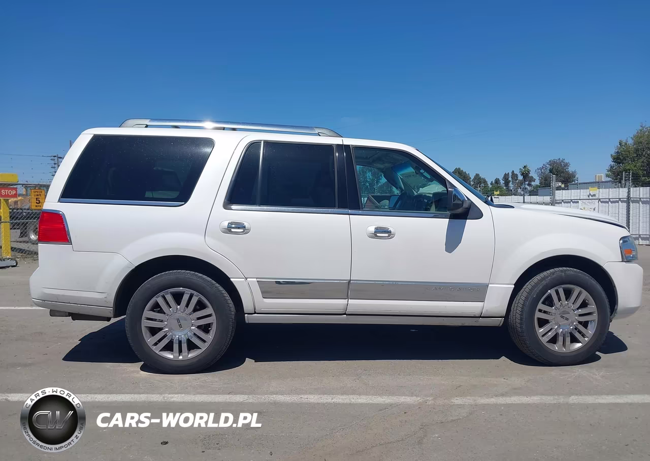 2011 Lincoln Navigator VIN:5LMJJ2H56BEJ05461 - 13