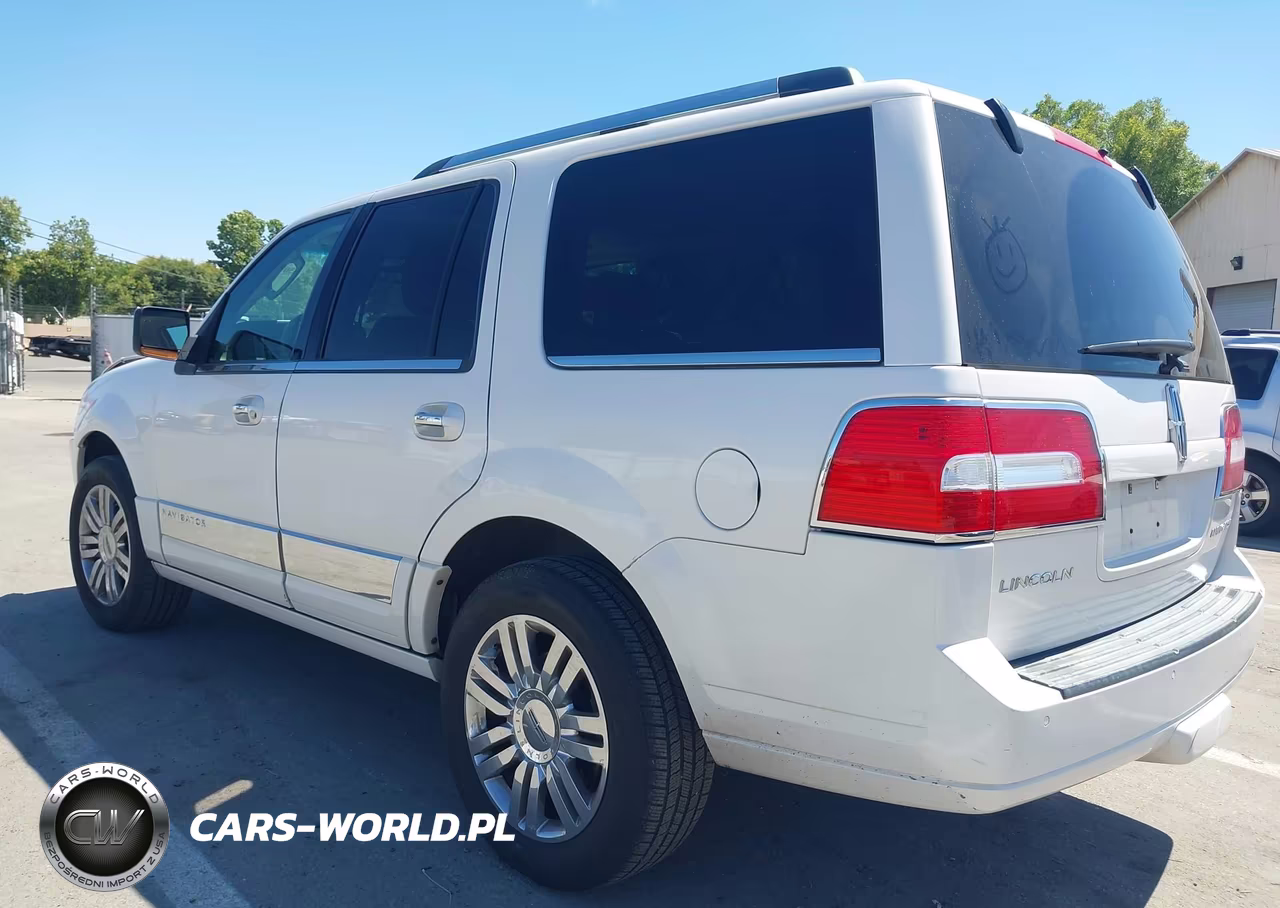 2011 Lincoln Navigator VIN:5LMJJ2H56BEJ05461 - 3