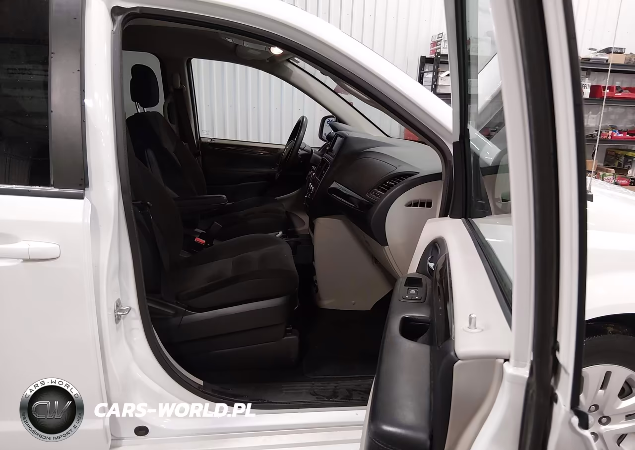 2018 Dodge Grand Caravan Se VIN:2C4RDGBG1JR312981 - 5