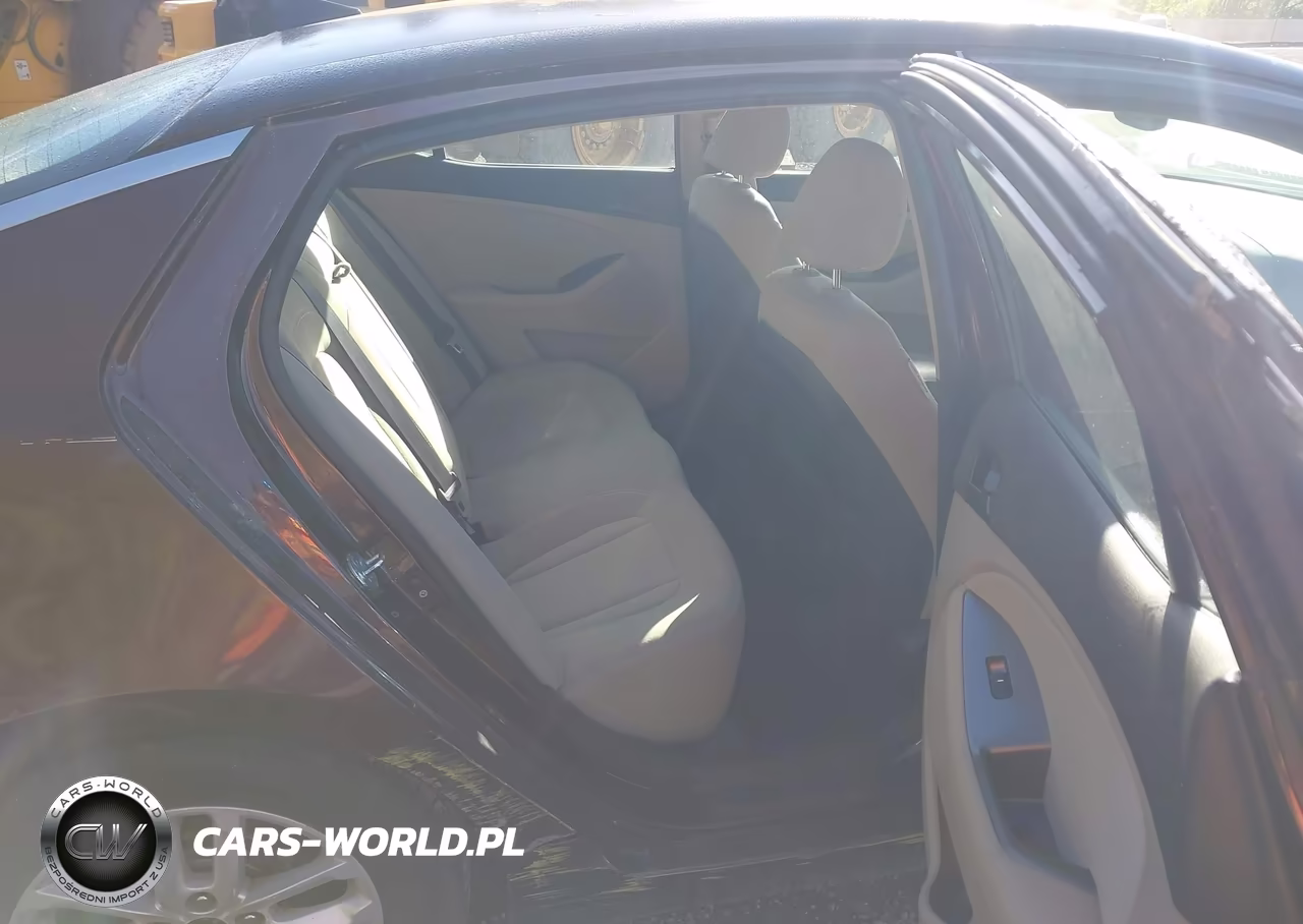2011 Kia Optima Lx VIN:KNAGM4A77B5086531 - 8